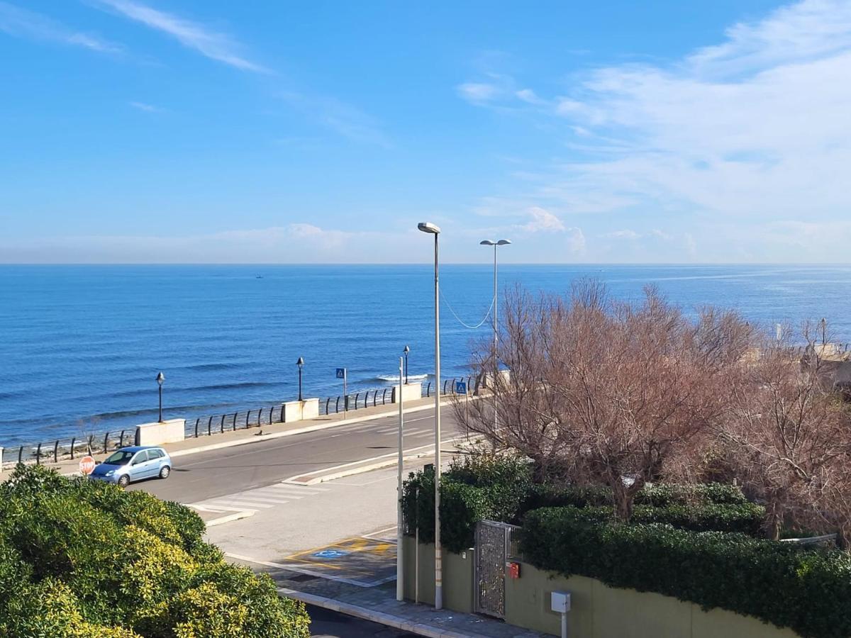 Casa Al Mare Hotel Bari Exterior photo